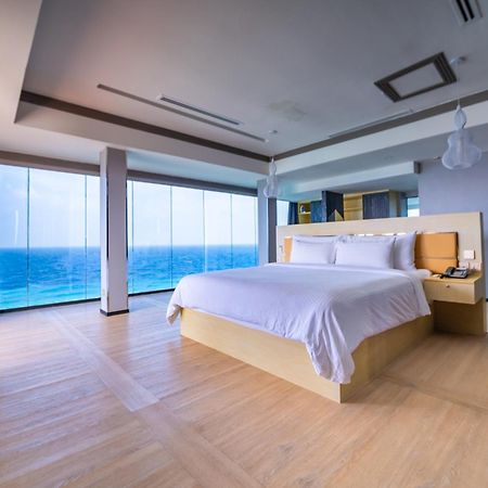 Swarn By Hawks Hotels Kamadhoo Екстериор снимка