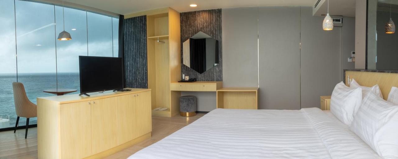 Swarn By Hawks Hotels Kamadhoo Екстериор снимка