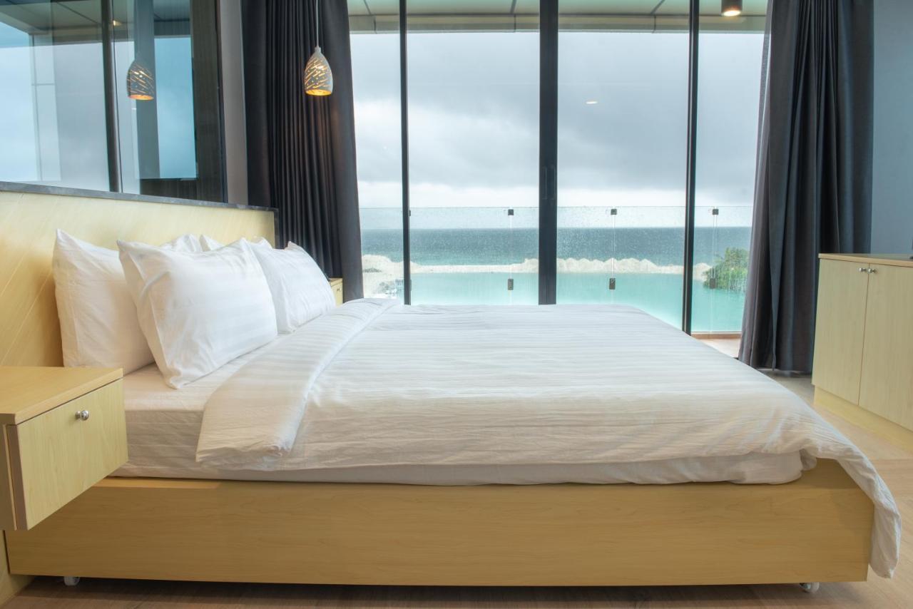 Swarn By Hawks Hotels Kamadhoo Екстериор снимка