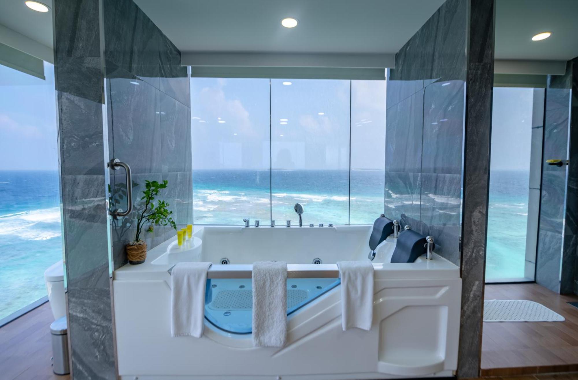 Swarn By Hawks Hotels Kamadhoo Екстериор снимка
